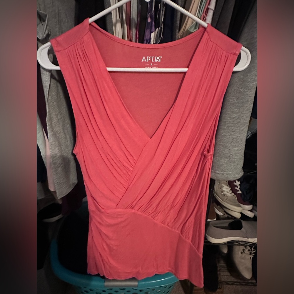 Apt. 9 Coral Sleeveless V-Neck Top